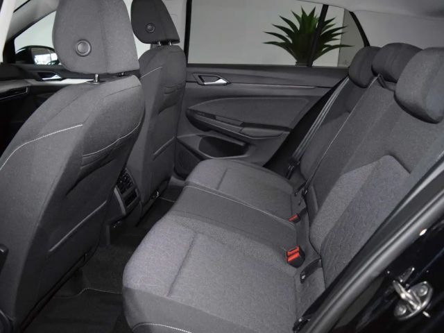 Volkswagen Golf Move