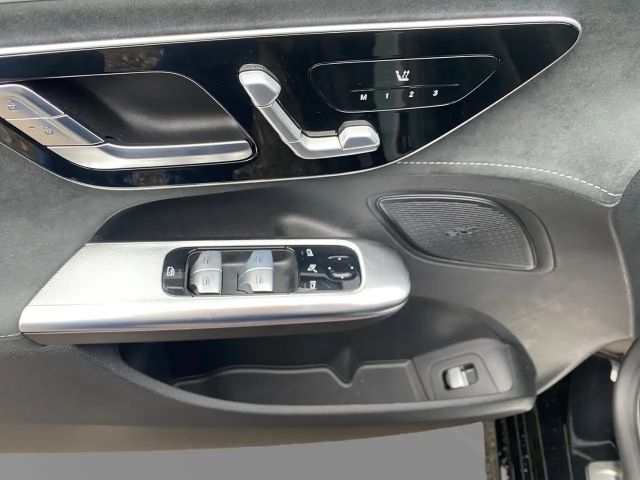 Mercedes-Benz EQE 350 4MATIC Sedan