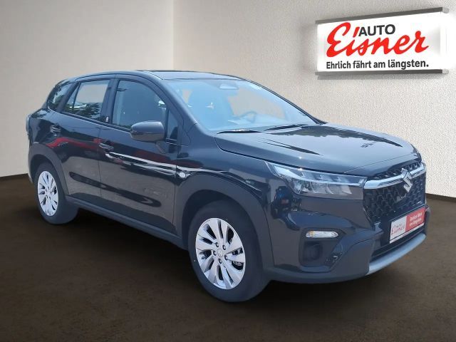 Suzuki S-Cross Hybrid