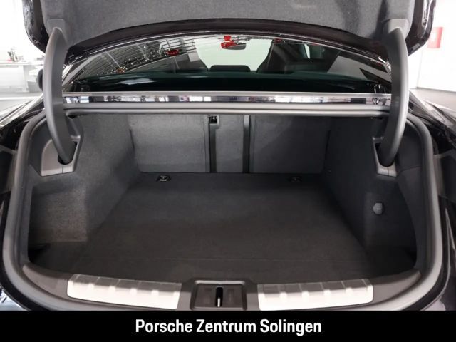 Porsche Taycan Bose Panoramdach Sport Chrono Paket