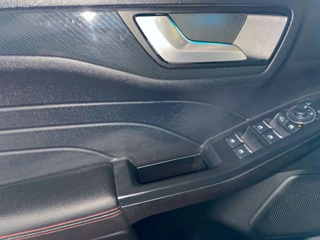 Ford Kuga Plug in Hybrid ST Line X