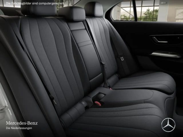 Mercedes-Benz E 200 AVANTGARDE Sedan