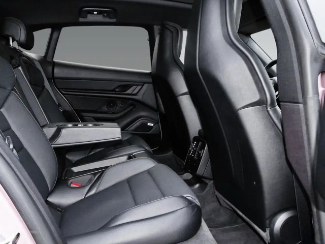 Porsche Taycan 4 Cross Turismo