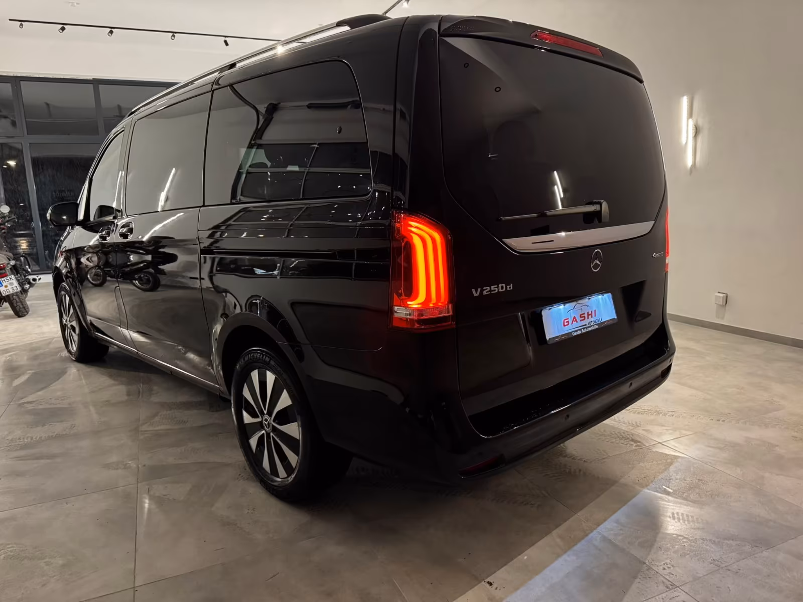 Mercedes-Benz V 220 4MATIC Limousine Lang V 220 d