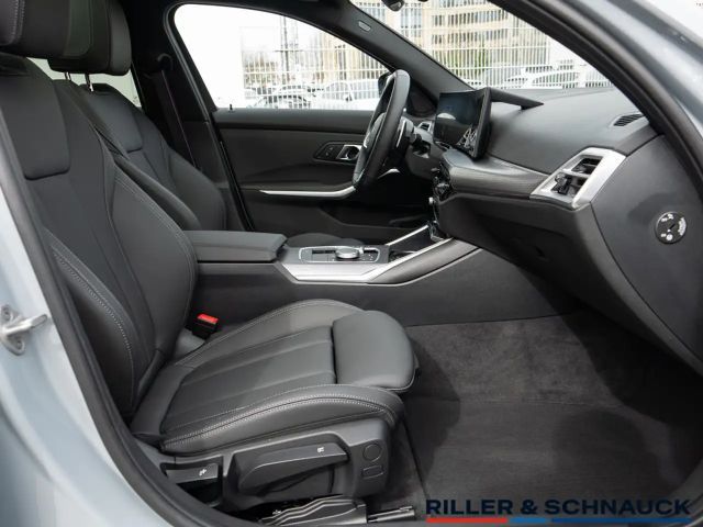 BMW 330 330i M-Sport Touring xDrive