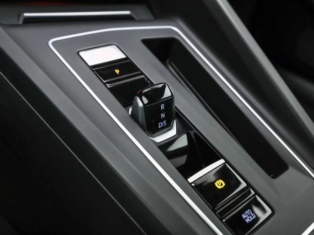 Volkswagen Golf DSG GTI Style