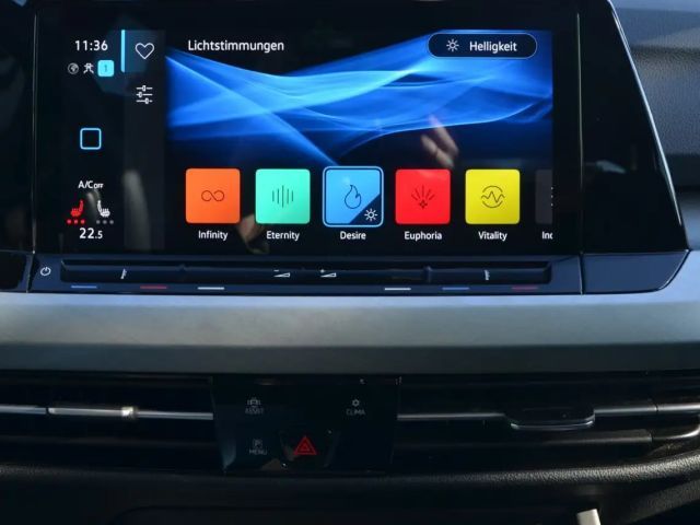 Volkswagen Golf DSG Life Variant