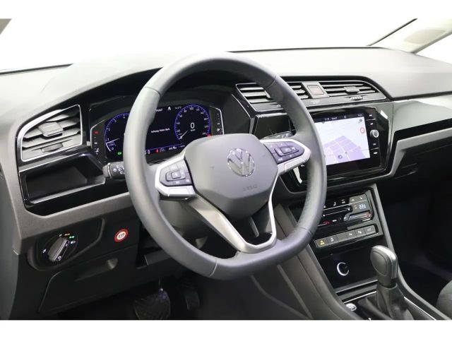 Volkswagen Touran 1.5 TSI DSG R-Line