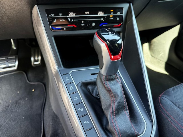 Volkswagen Polo 2.0 TSI DSG