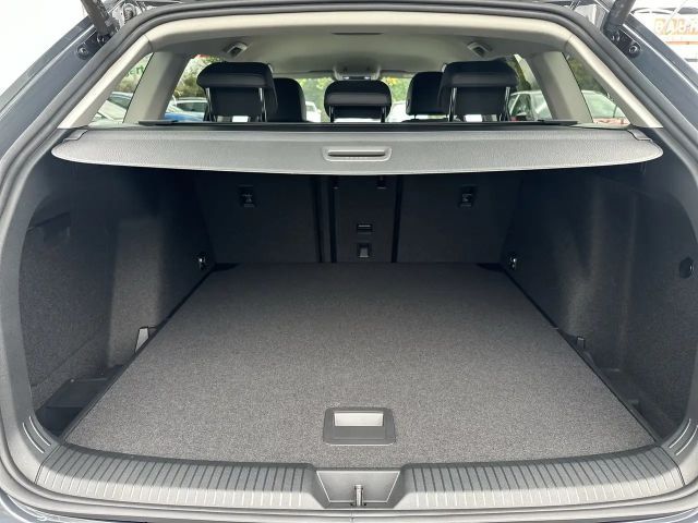 Volkswagen Golf Business DSG Variant