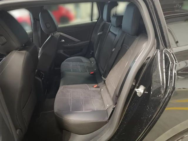 Opel Astra Sports Tourer Ultimate