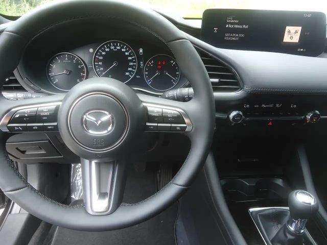 Mazda 3 G140 Centre-Line mit Design Pack