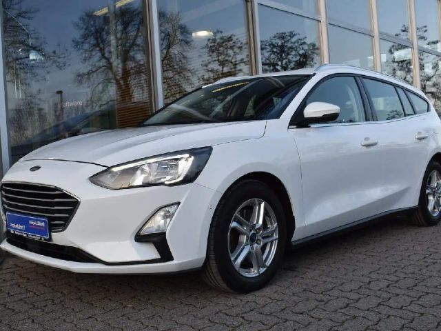 Ford Focus Cool & Connect