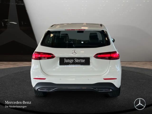 Mercedes-Benz B 200 Progressive Sedan