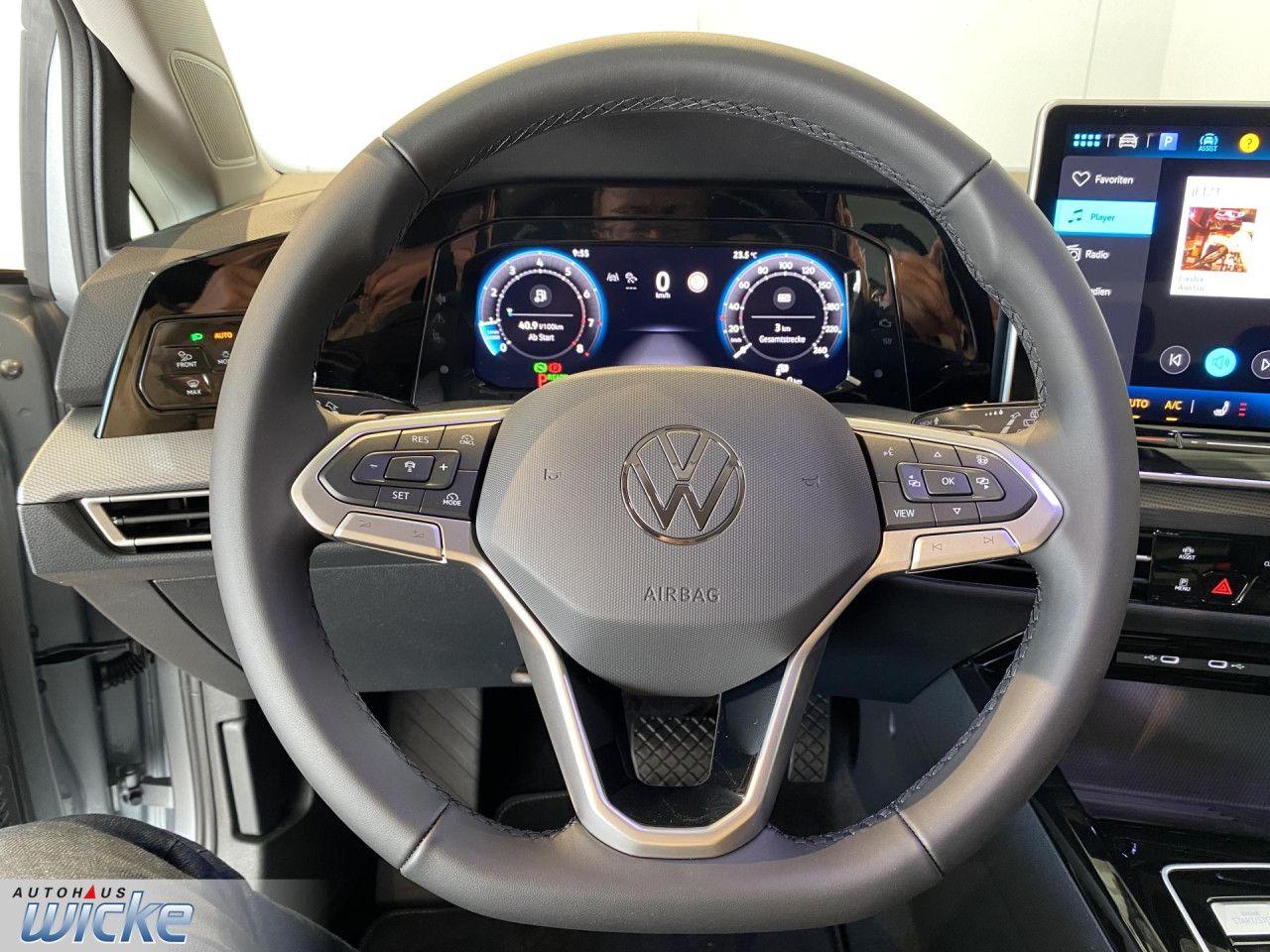 Volkswagen Golf 1.5 eTSI DSG Golf VIII Style