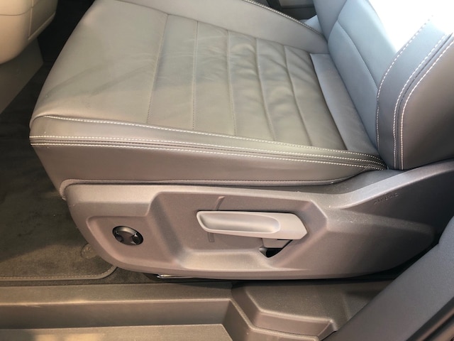 Volkswagen Multivan 2.0 TDI DSG Style T7