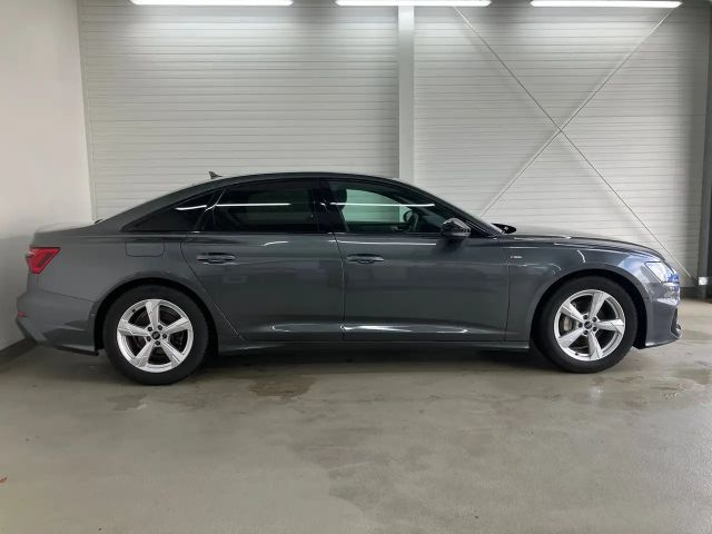 Audi A6 40 TDI S-Line Sedan