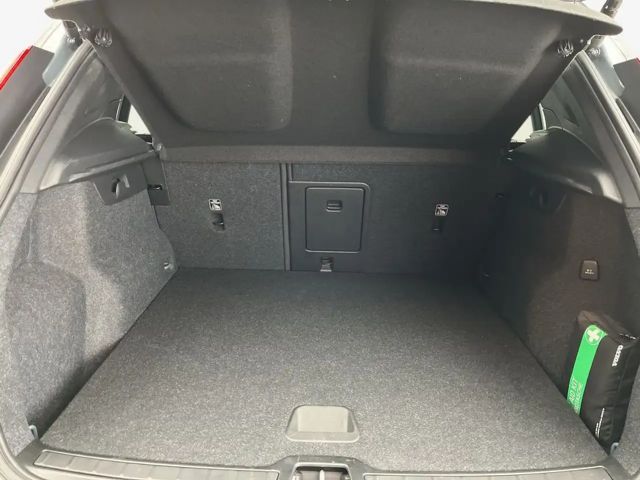 Volvo XC40 Recharge T5