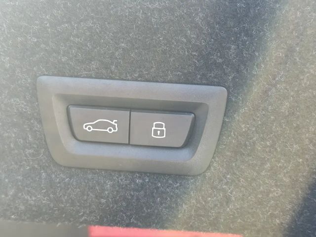 BMW 330 330i M-Sport Sedan