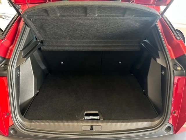 Peugeot E-2008 Active Pack