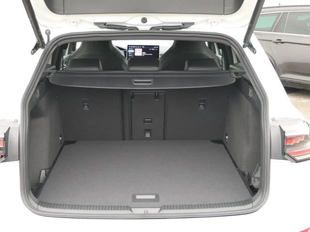 Volkswagen Golf DSG R-Line Variant