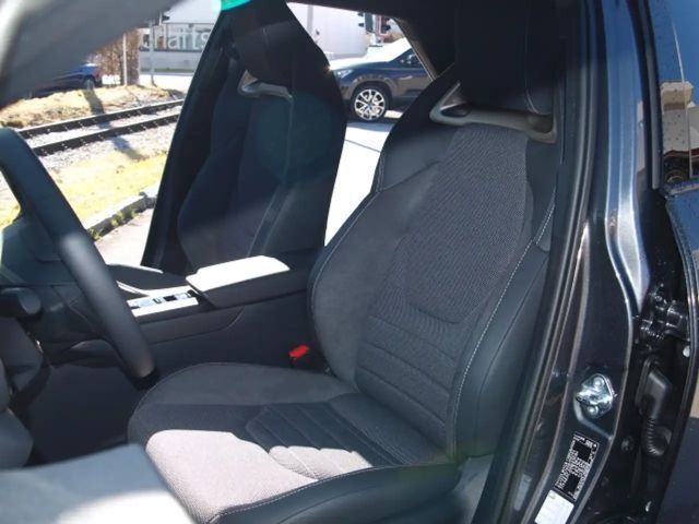 Toyota C-HR Lounge Plug-in