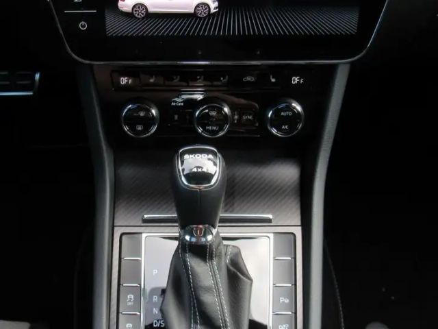 Skoda Superb 2.0 TSI 4x4 Combi Sportline