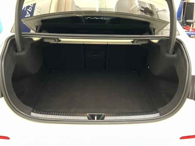 Mercedes-Benz A 180 Progressive