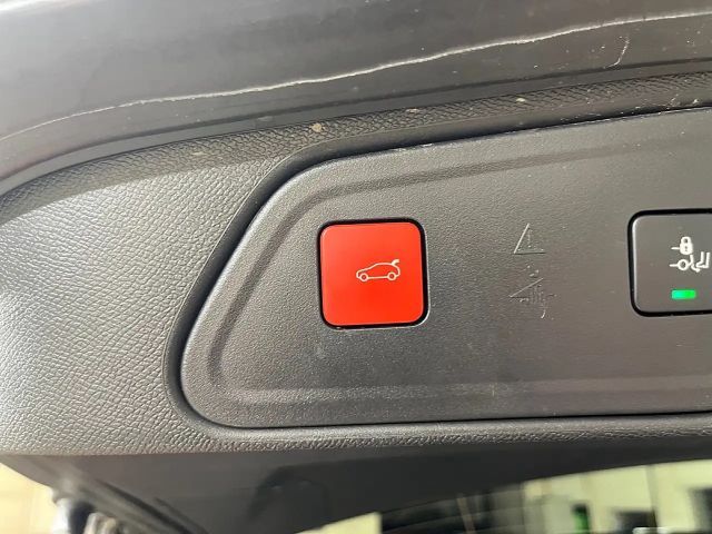 Peugeot 3008 EAT8 Hybrid