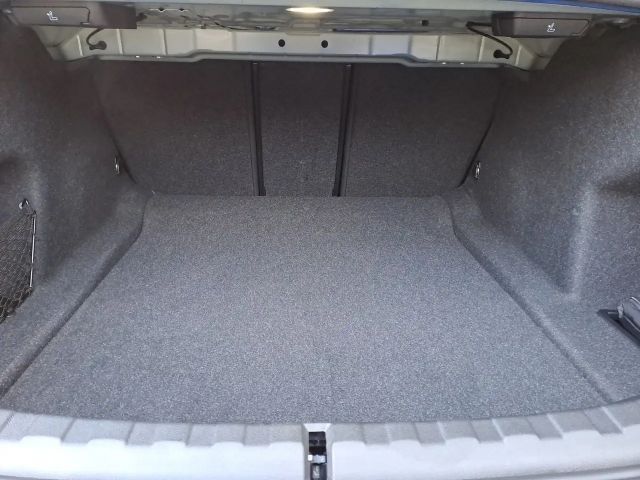 BMW 320 320d M-Sport Sedan