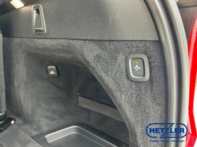 Volvo XC90 AWD R-Design Recharge