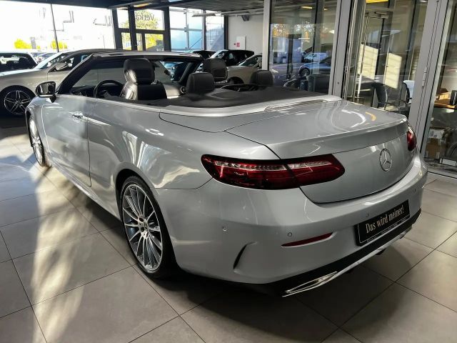 Mercedes-Benz E 200 AMG Line Cabriolet