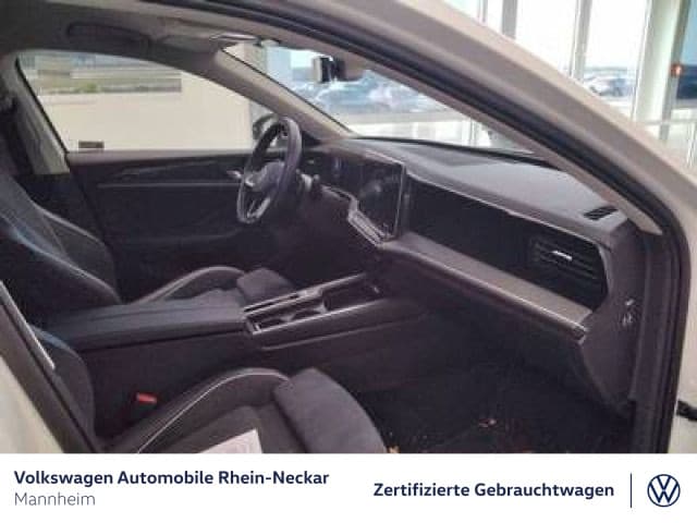 Volkswagen Passat 1.5 eTSI Business DSG Variant