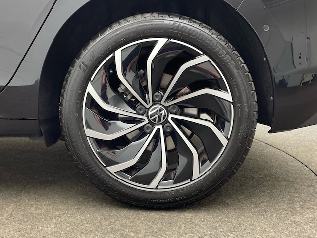 Volkswagen Golf 1.5 TSI Golf VIII Style