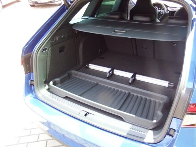 Skoda Superb 2.0 TSI Combi Sportline