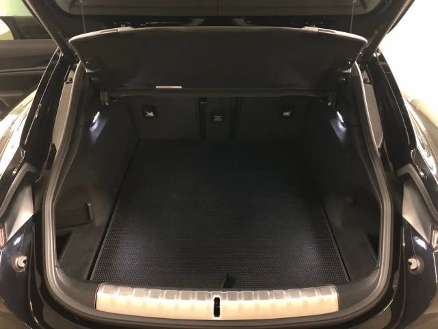 Porsche Taycan 4Cross Turismo*Offroad Design Paket*Sport Chrono P