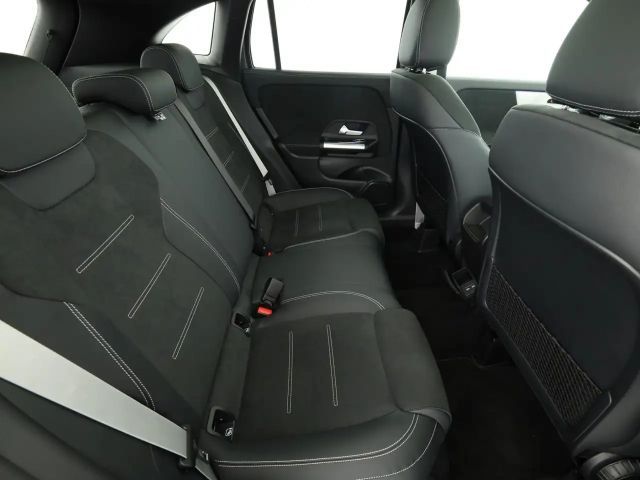 Mercedes-Benz GLA 220 4MATIC AMG Line