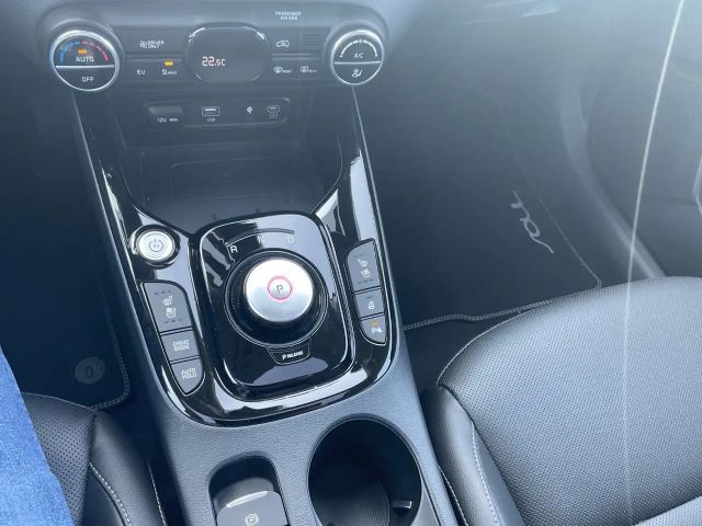 Kia Soul e- 64kWh Inspiration Voll*Glasdach*4xSHZ