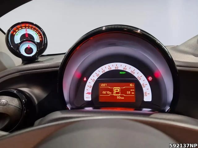 Smart EQ forfour EQ 22 KW CarPlay Sitzhzg Smart-Media DAB