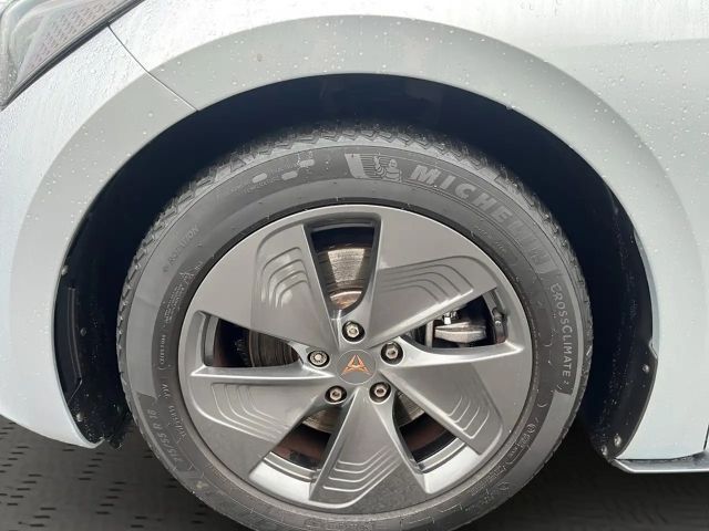 Cupra Born Schalensitze - HuD - Wärmepumpe - Tech M