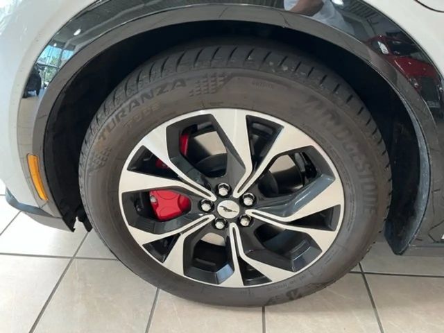 Ford Mustang Mach-E AWD Extended range