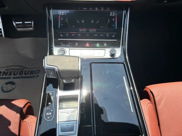 Audi A8 Quattro