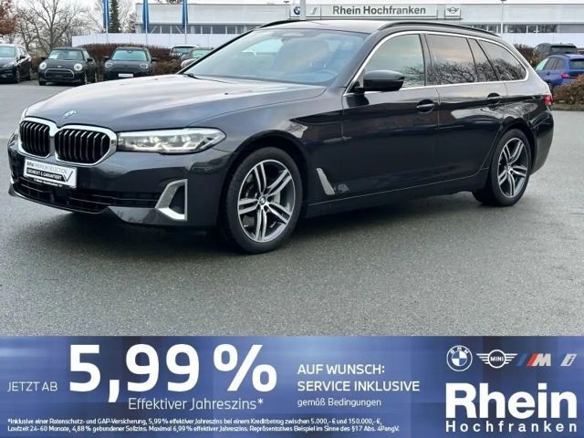 BMW 530 530i Luxury Line Touring xDrive