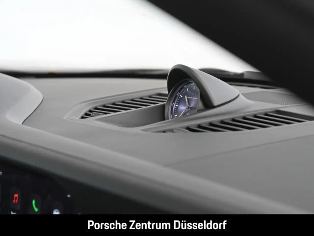 Porsche 992 Cabrio Carrera