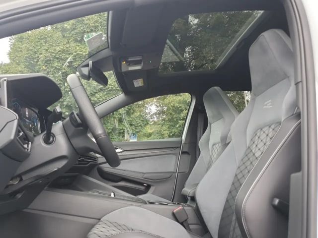 Volkswagen Golf 2.0 TSI Golf VIII R-Line