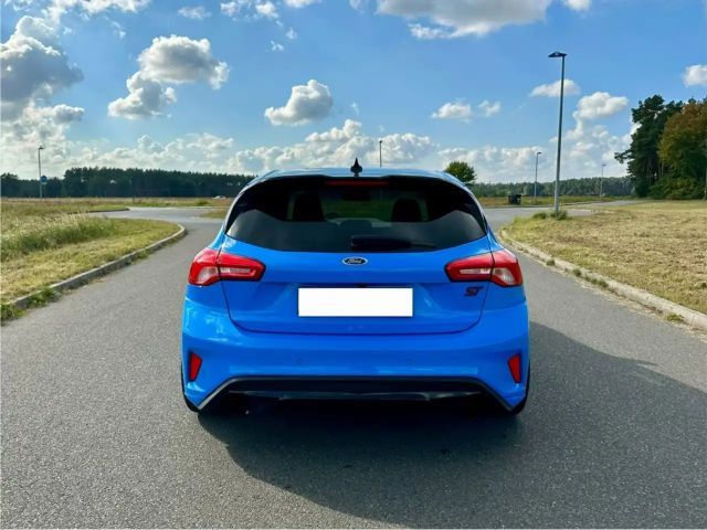 Ford Focus ST Line
