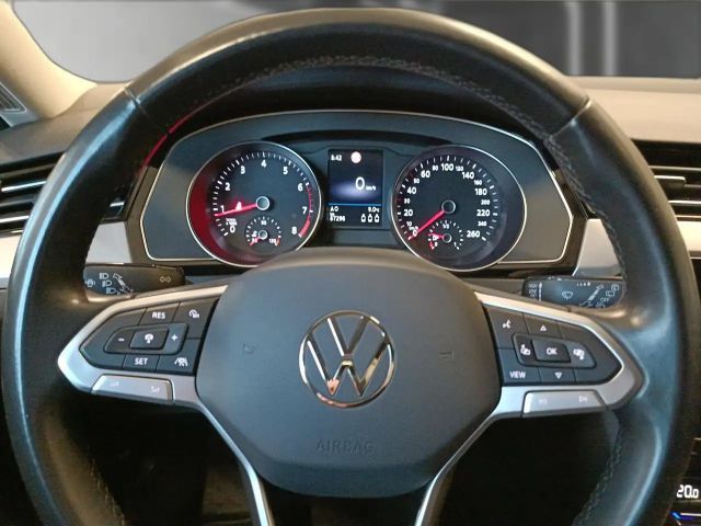 Volkswagen Passat 1.5 TSI Business Variant