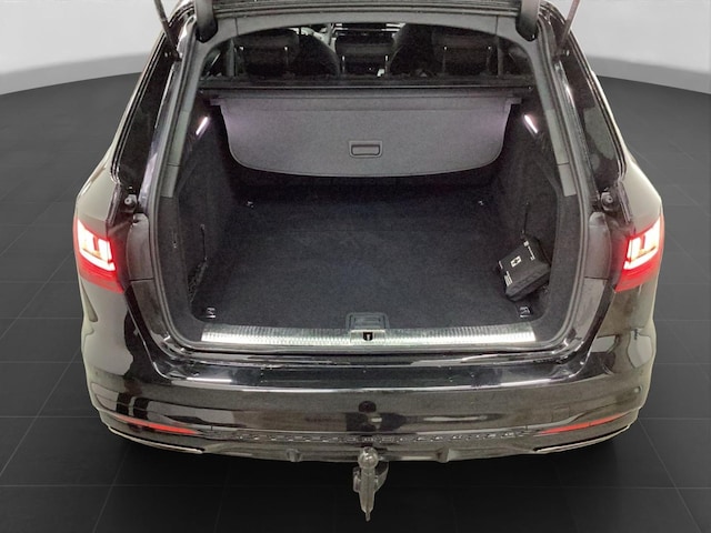 Audi A4 40 TFSI Avant Quattro S-Line S-Tronic