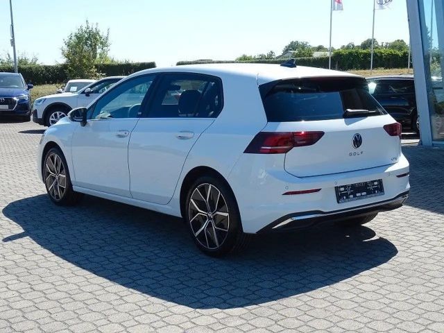 Volkswagen Golf 1.5 eTSI DSG