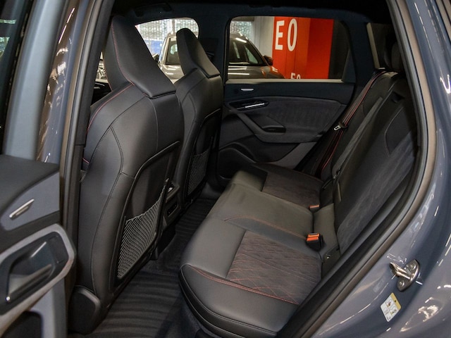 Audi Q6 e-tron Quattro